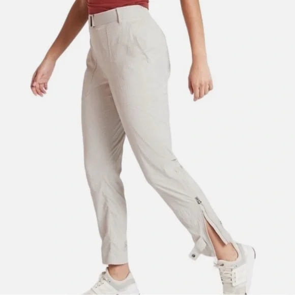 Athleta Women’s Trekkie Belted Pant Birch Grey Sz 6 - Picture 3 of 16